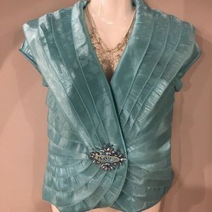 Cachet 6P Aqua Ruffle Top